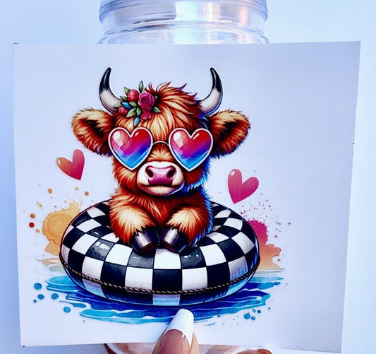 💖 16-24 oz. Love-Struck Cow Cup – Highland Cow with Heart Glasses on Checker Float